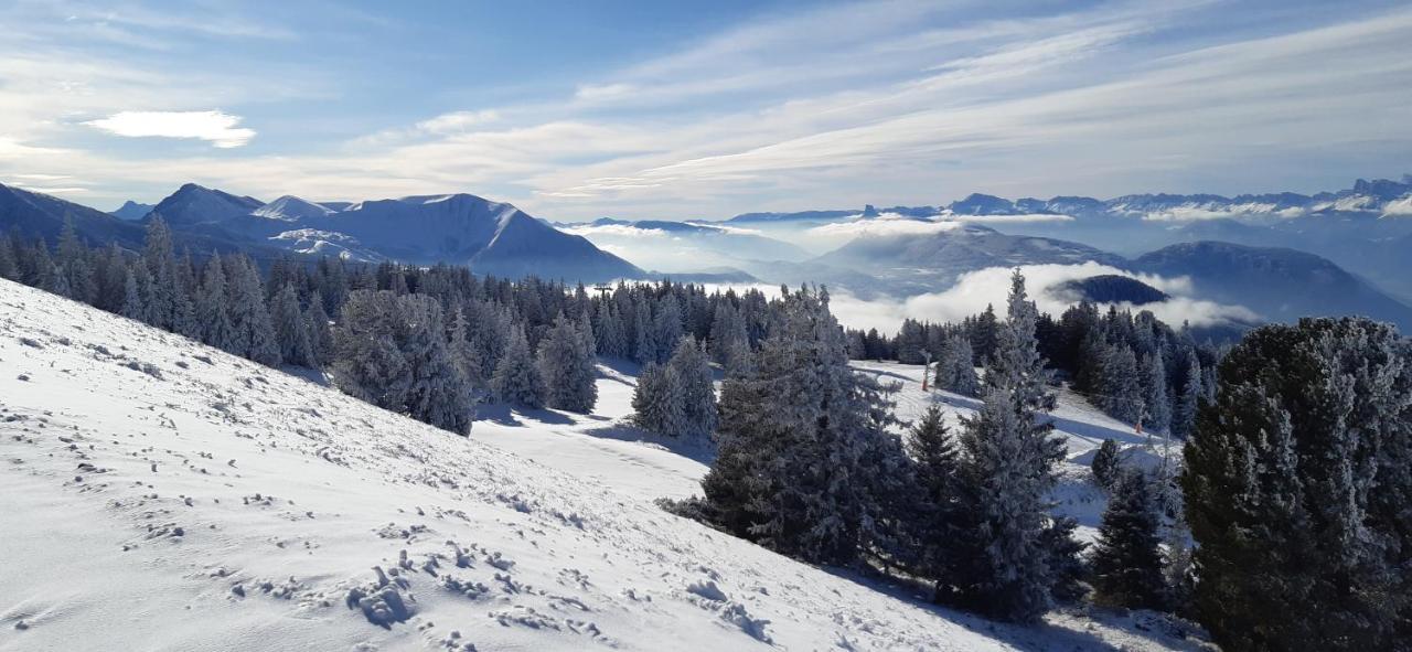Studio Aux Pieds Des Pistes Roche Beranger شاروس المظهر الخارجي الصورة